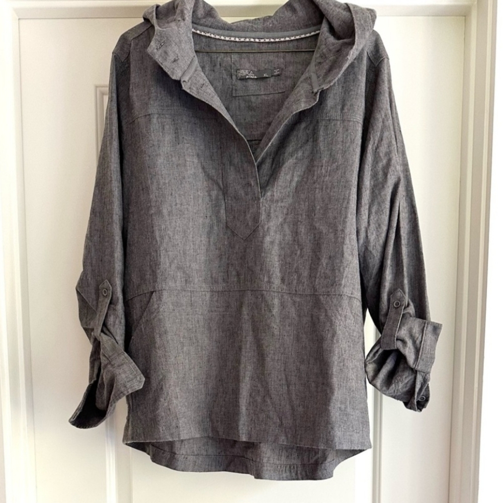 Prana Charcoal Gray Hooded Popover Blouse Shelton